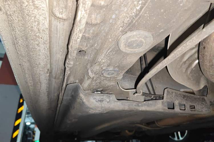 Used Volkswagen Polo 2014 1.6L Automatic Luxury Edition Chassis Rear Left
