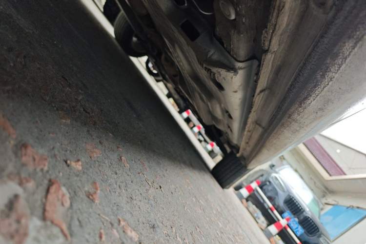Used Volkswagen Polo 2014 1.6L Automatic Comfort Edition Chassis Rear Right