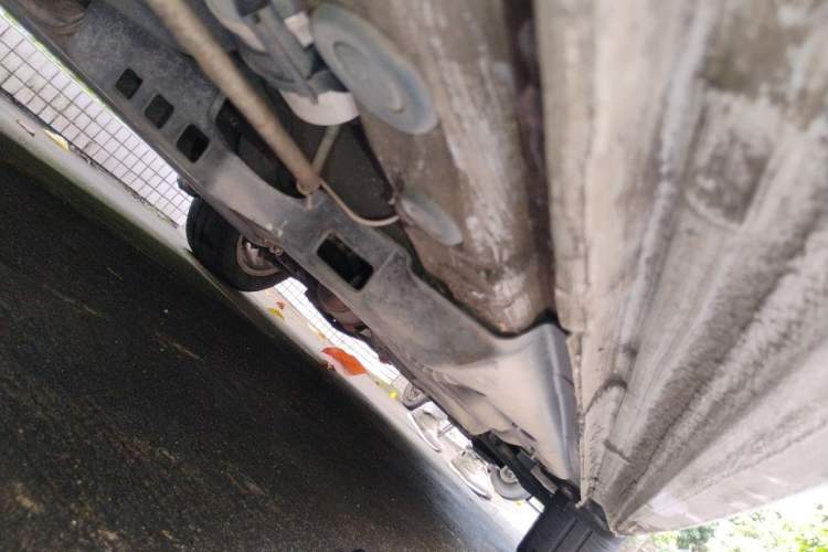 Used Volkswagen Polo 2014 1.6L Automatic Comfort Edition Chassis Rear Right