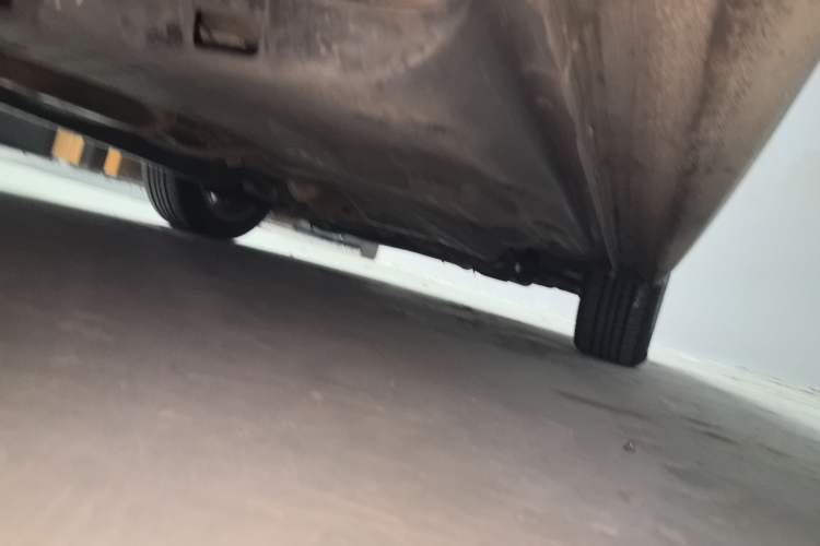 Used Volkswagen Polo 2014 1.6L Automatic Comfort Edition Chassis Rear Right