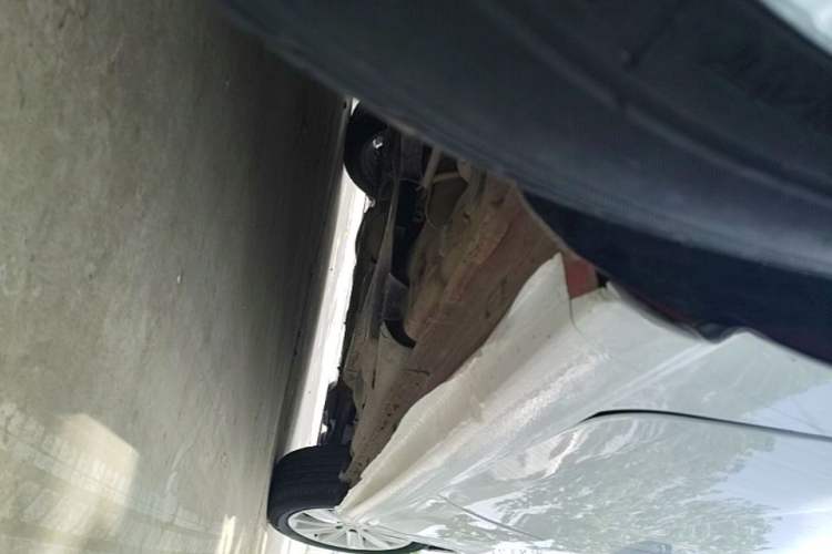 Used Volkswagen Polo 2014 1.6L Automatic Comfort Edition Chassis Rear Right