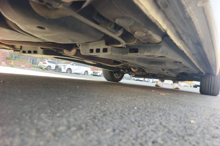 Used Volkswagen Polo 2014 1.6L Automatic Comfort Edition Chassis Rear Right