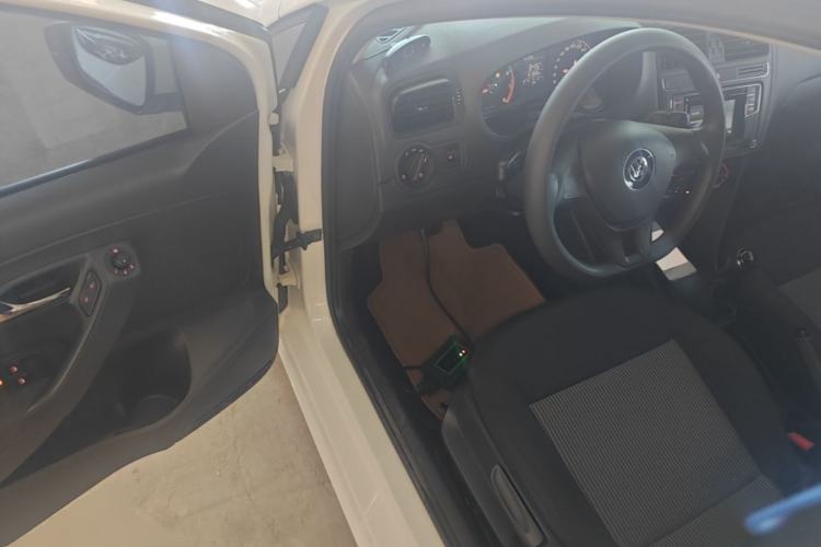 Used Volkswagen Polo 2014 1.4L Manual Fashion Edition Driver Seat