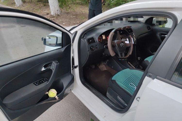 Used Volkswagen Polo 2014 1.4L Manual Fashion Edition Driver Seat