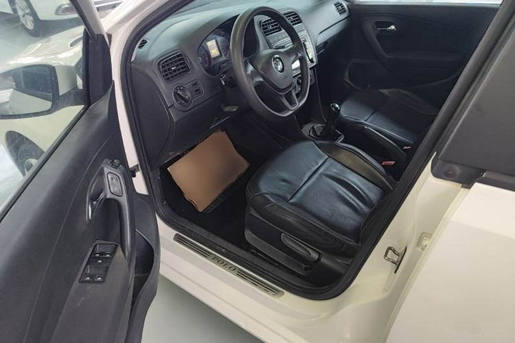 Used Volkswagen Polo 2014 1.4L Manual Fashion Edition Driver Seat