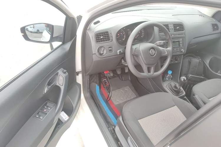 Used Volkswagen Polo 2014 1.4L Manual Fashion Edition Driver Seat