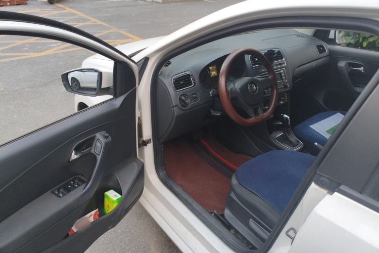Used Volkswagen Polo 2014 1.4L Automatic Comfort Edition Driver Seat