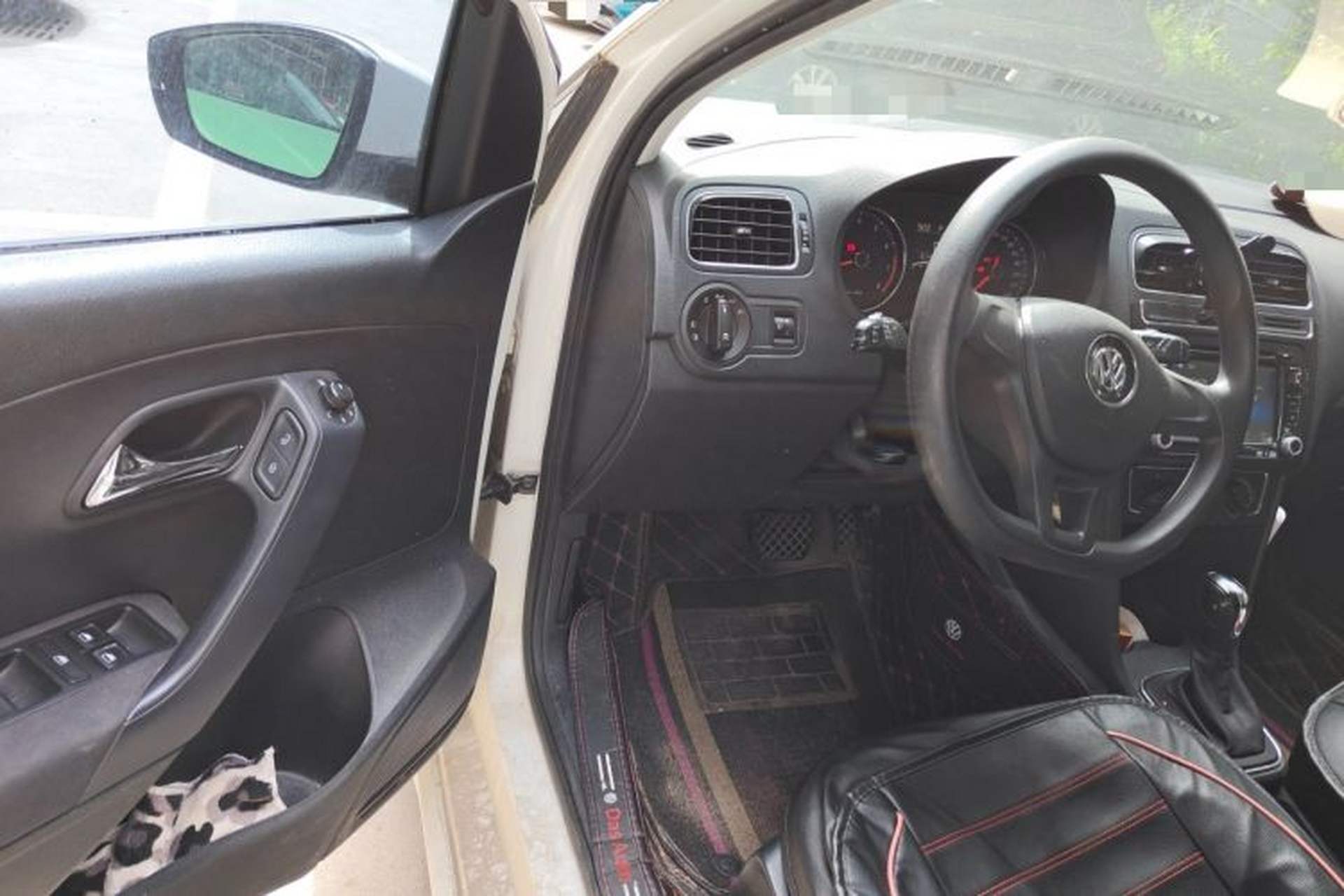 Used Volkswagen Polo 2014 1.6L Automatic Comfort Edition Driver Seat