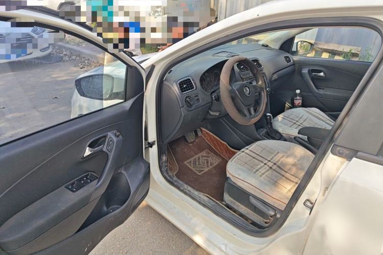 Used Volkswagen Polo 2014 1.4L Automatic Comfort Edition Driver Seat