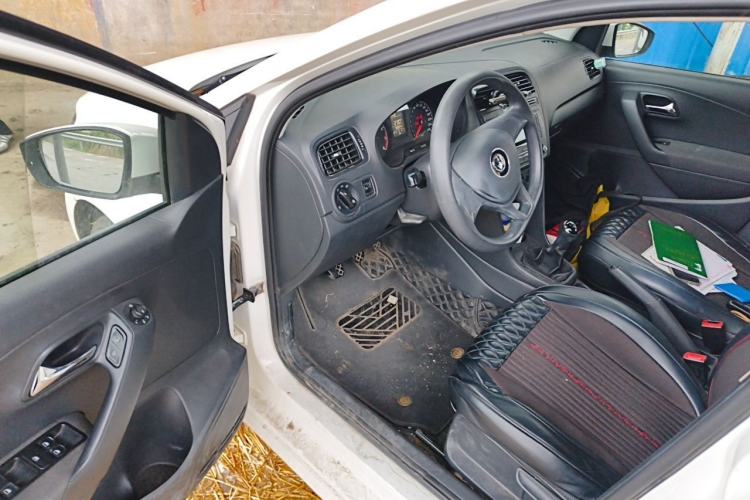 Used Volkswagen Polo 2014 1.4L Manual Fashion Edition Driver Seat