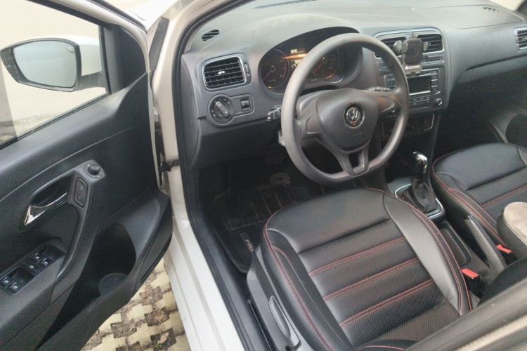 Used Volkswagen Polo 2014 1.6L Automatic Comfort Edition Driver Seat