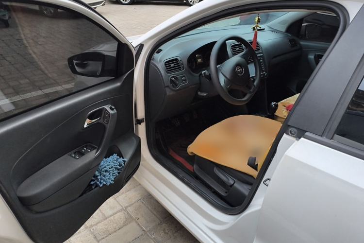 Used Volkswagen Polo 2014 1.4L Manual Fashion Edition Driver Seat