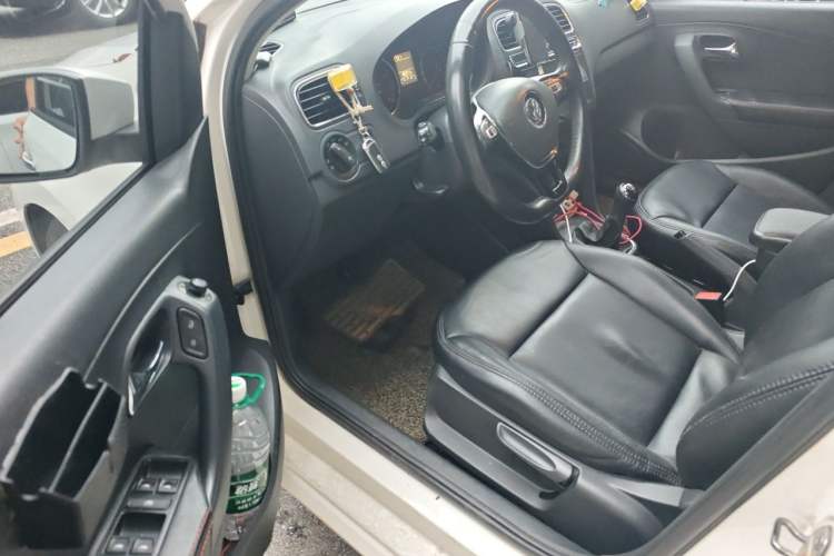 Used Volkswagen Polo 2014 1.4L Manual Comfort Edition Driver Seat