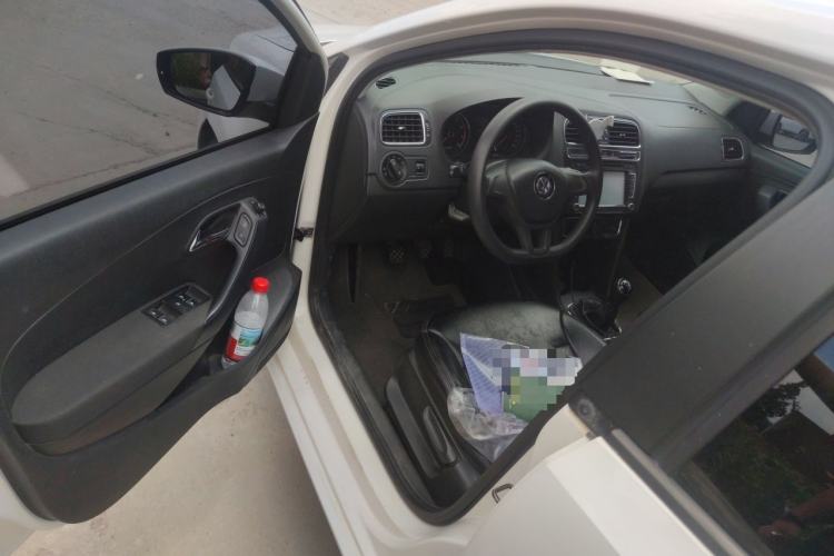 Used Volkswagen Polo 2014 1.6L Manual Comfort Edition Driver Seat