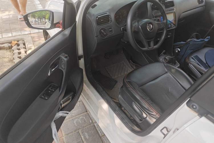 Used Volkswagen Polo 2014 1.4L Manual Fashion Edition Driver Seat
