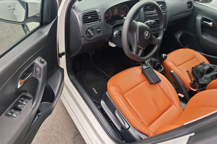 Used Volkswagen Polo 2014 1.4L Manual Fashion Edition Driver Seat