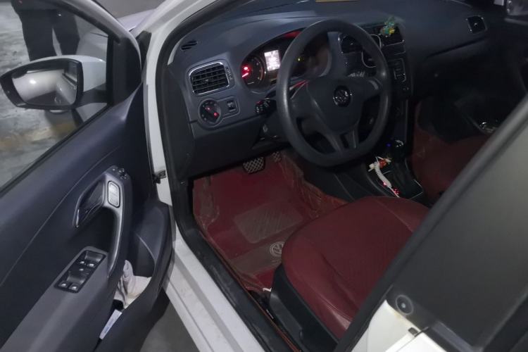 Used Volkswagen Polo 2014 1.6L Automatic Comfort Edition Driver Seat