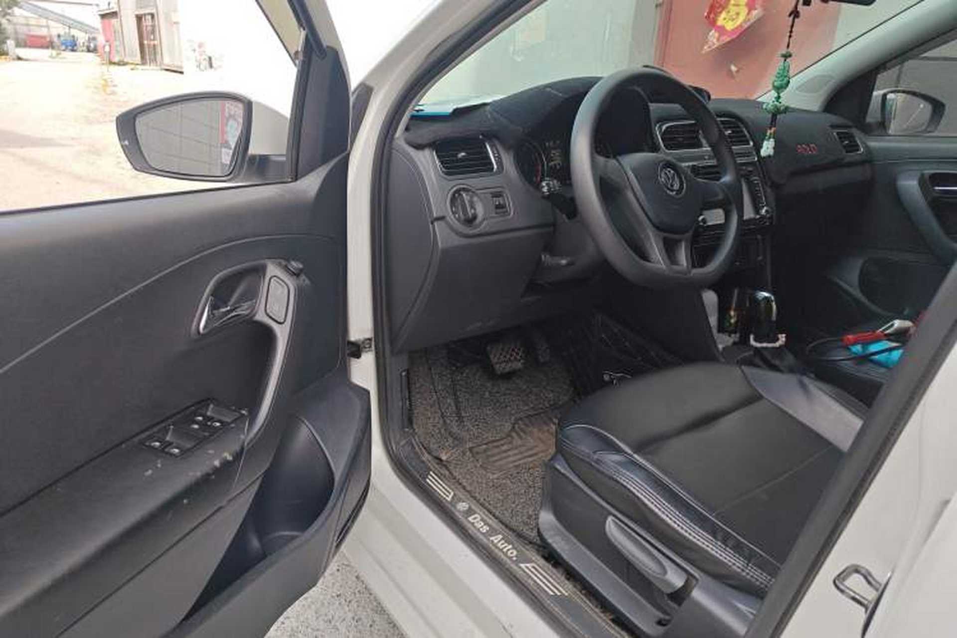 Used Volkswagen Polo 2014 1.6L Automatic Comfort Edition Driver Seat