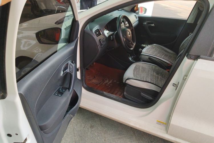 Used Volkswagen Polo 2014 1.4L Manual Comfort Edition Driver Seat