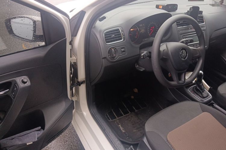 Used Volkswagen Polo 2014 1.6L Automatic Comfort Edition Driver Seat