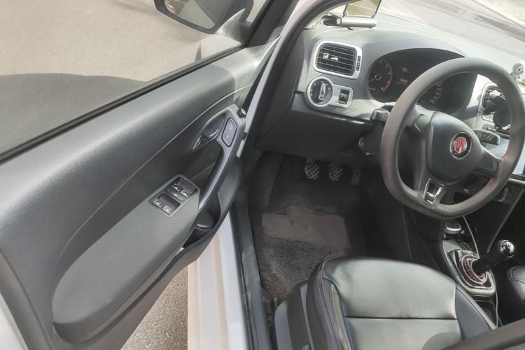 Used Volkswagen Polo 2014 1.4L Manual Fashion Edition Driver Seat