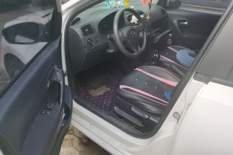 Used Volkswagen Polo 2014 1.4L Manual Fashion Edition Driver Seat