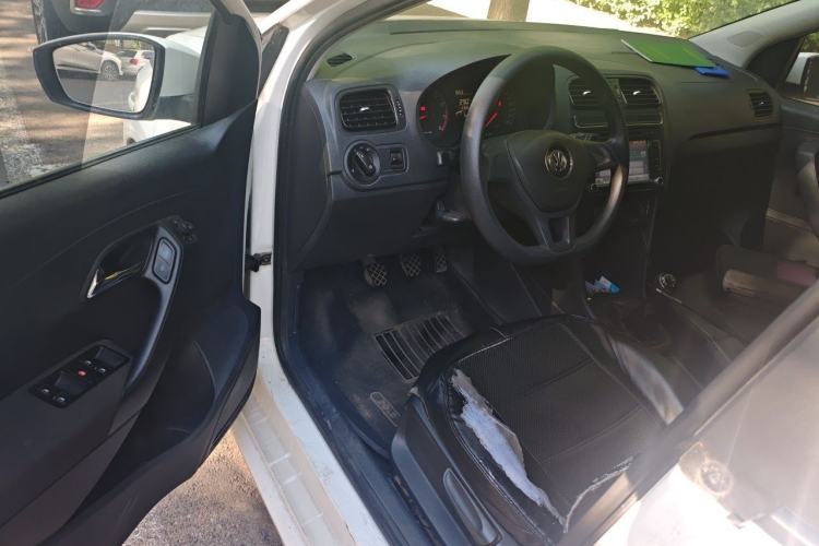 Used Volkswagen Polo 2014 1.4L Manual Fashion Edition Driver Seat