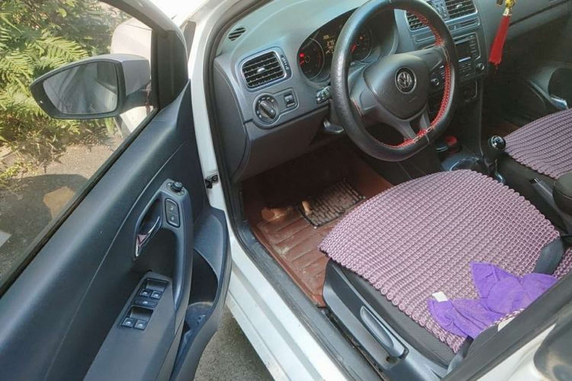 Used Volkswagen Polo 2014 1.6L Manual Comfort Edition Driver Seat