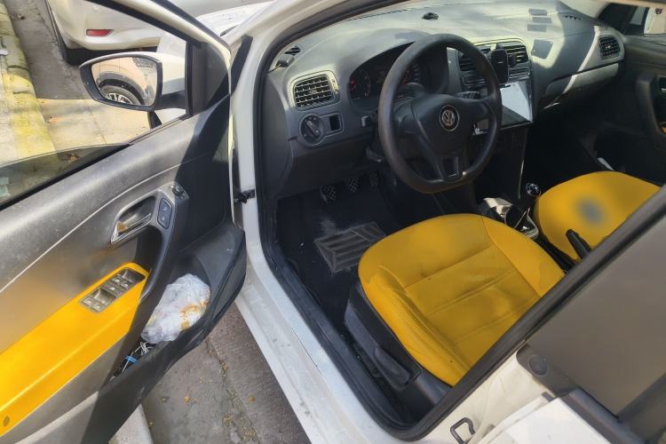 Used Volkswagen Polo 2014 1.4L Manual Fashion Edition Driver Seat