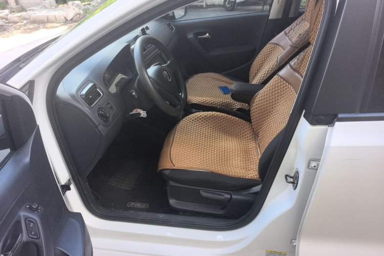 Used Volkswagen Polo 2014 1.6L Automatic Comfort Edition Driver Seat