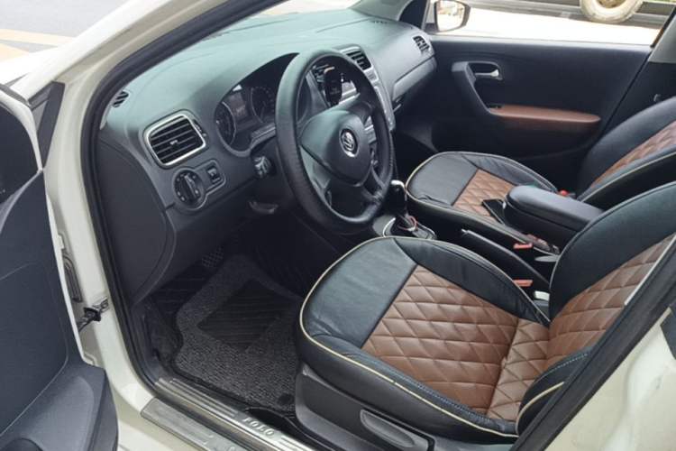 Used Volkswagen Polo 2014 1.4L Automatic Comfort Edition Driver Seat