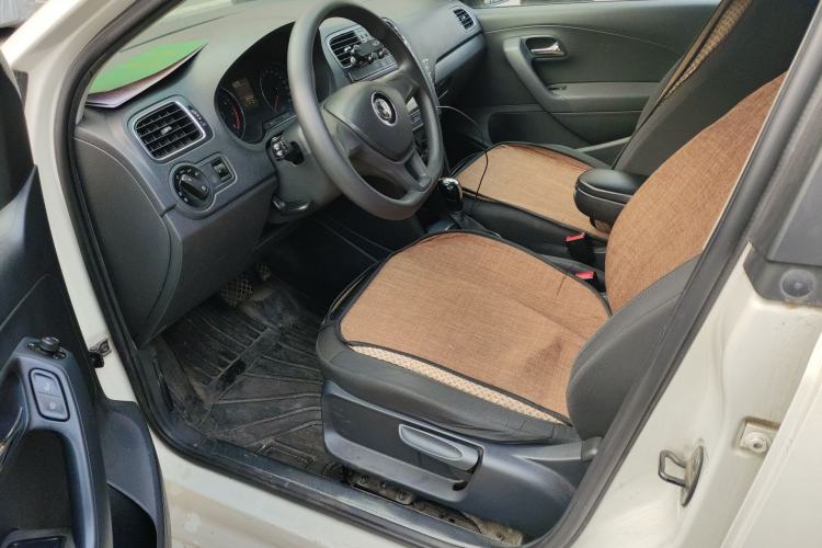 Used Volkswagen Polo 2014 1.4L Automatic Comfort Edition Driver Seat