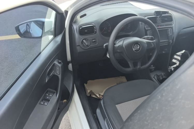 Used Volkswagen Polo 2014 1.4L Manual Fashion Edition Driver Seat