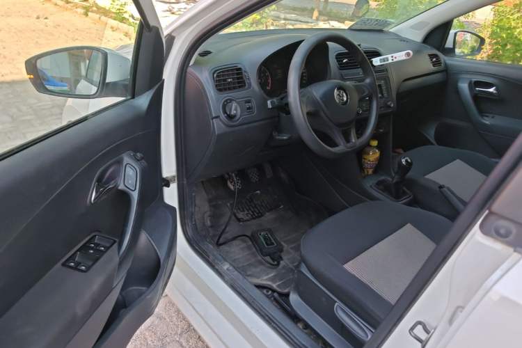 Used Volkswagen Polo 2014 1.4L Manual Fashion Edition Driver Seat