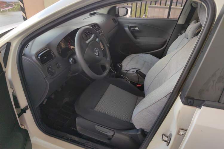 Used Volkswagen Polo 2014 1.4L Manual Fashion Edition Driver Seat