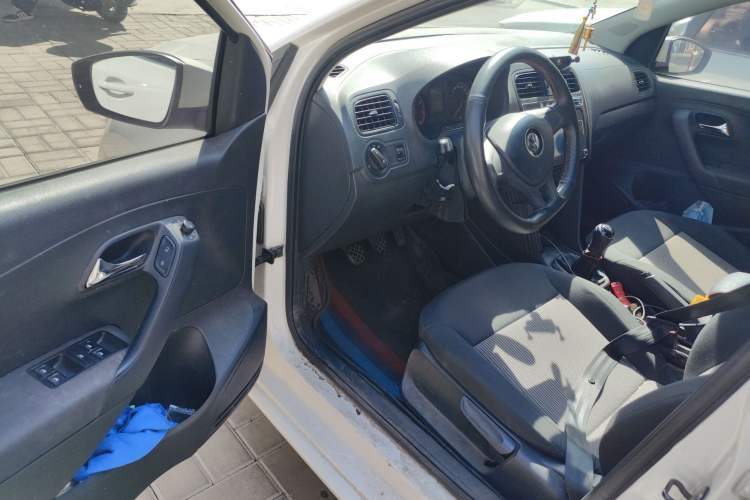 Used Volkswagen Polo 2014 1.4L Manual Fashion Edition Driver Seat