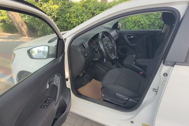 Used Volkswagen Polo 2014 1.4L Automatic Comfort Edition Driver Seat
