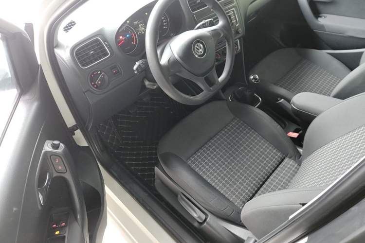 Used Volkswagen Polo 2014 1.4L Manual Comfort Edition Driver Seat