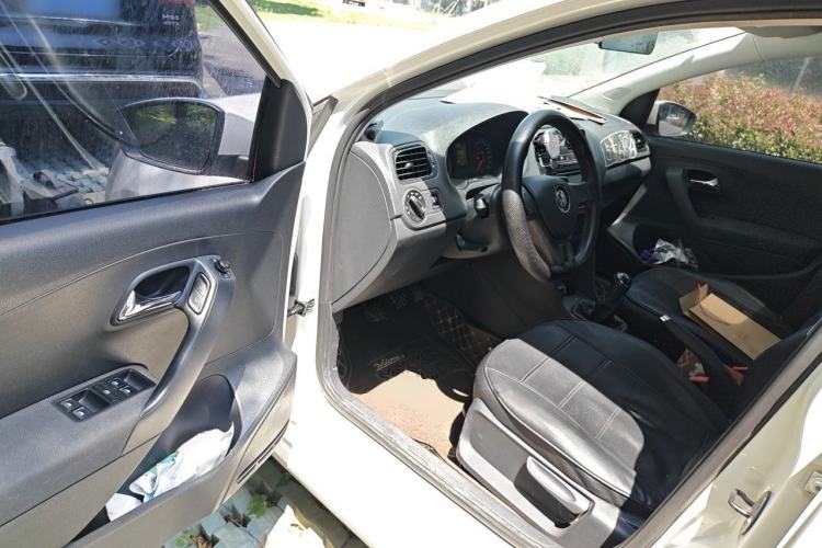 Used Volkswagen Polo 2014 1.4L Manual Fashion Edition Driver Seat