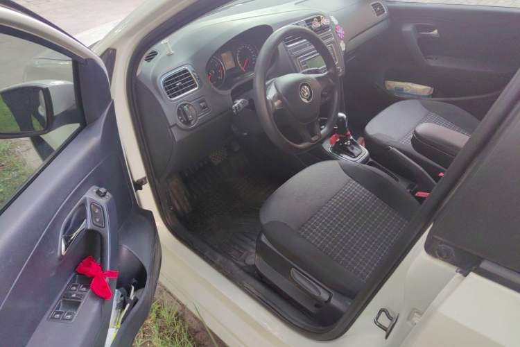 Used Volkswagen Polo 2014 1.6L Automatic Comfort Edition Driver Seat