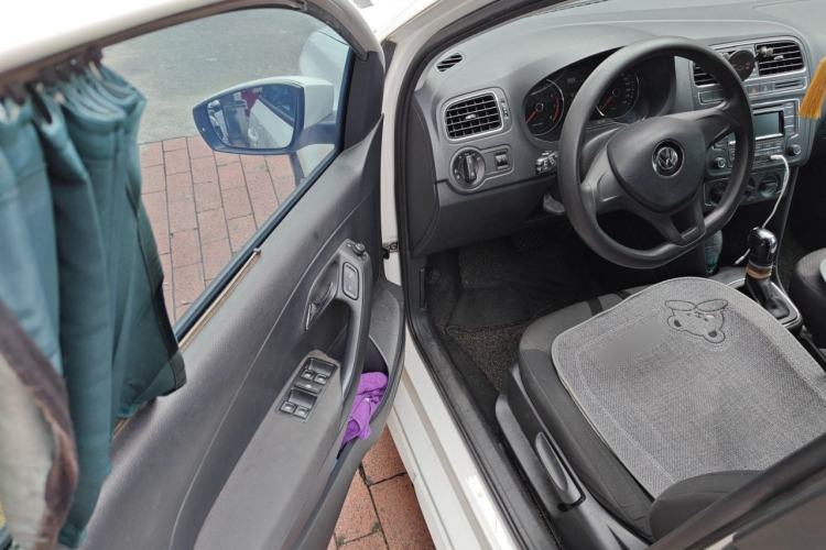 Used Volkswagen Polo 2014 1.4L Automatic Comfort Edition Driver Seat