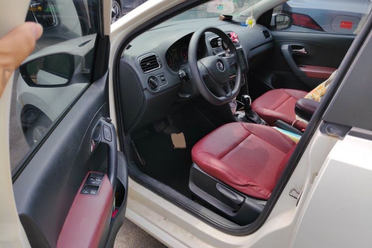Used Volkswagen Polo 2014 1.4L Automatic Comfort Edition Driver Seat