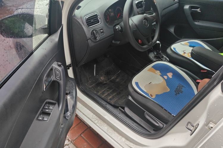 Used Volkswagen Polo 2014 1.4L Automatic Comfort Edition Driver Seat