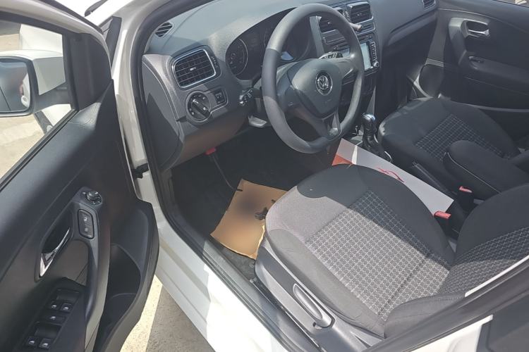 Used Volkswagen Polo 2014 1.4L Automatic Comfort Edition Driver Seat