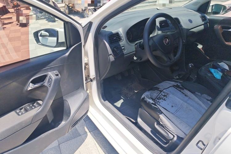 Used Volkswagen Polo 2014 1.4L Manual Fashion Edition Driver Seat