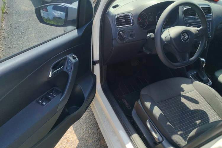 Used Volkswagen Polo 2014 1.6L Automatic Comfort Edition Driver Seat