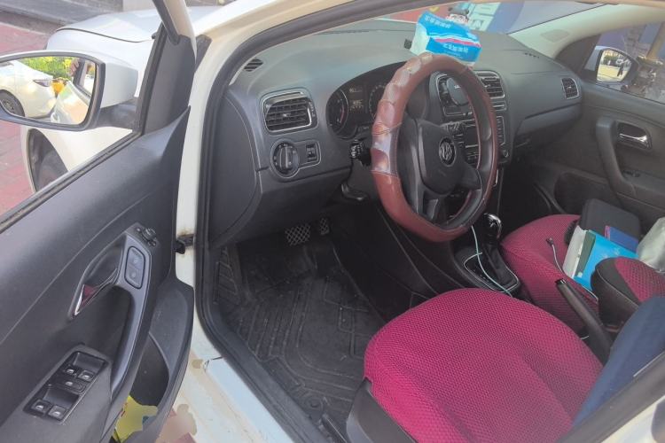 Used Volkswagen Polo 2014 1.6L Automatic Comfort Edition Driver Seat