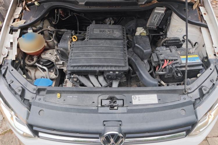 Used Volkswagen Polo 2014 1.6L Automatic Comfort Edition Engine Bay