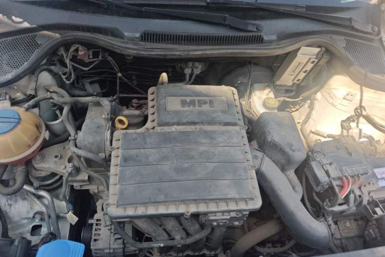 Used Volkswagen Polo 2014 1.4L Manual Comfort Edition Engine Bay
