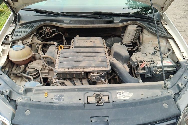 Used Volkswagen Polo 2014 1.4L Manual Fashion Edition Engine Bay